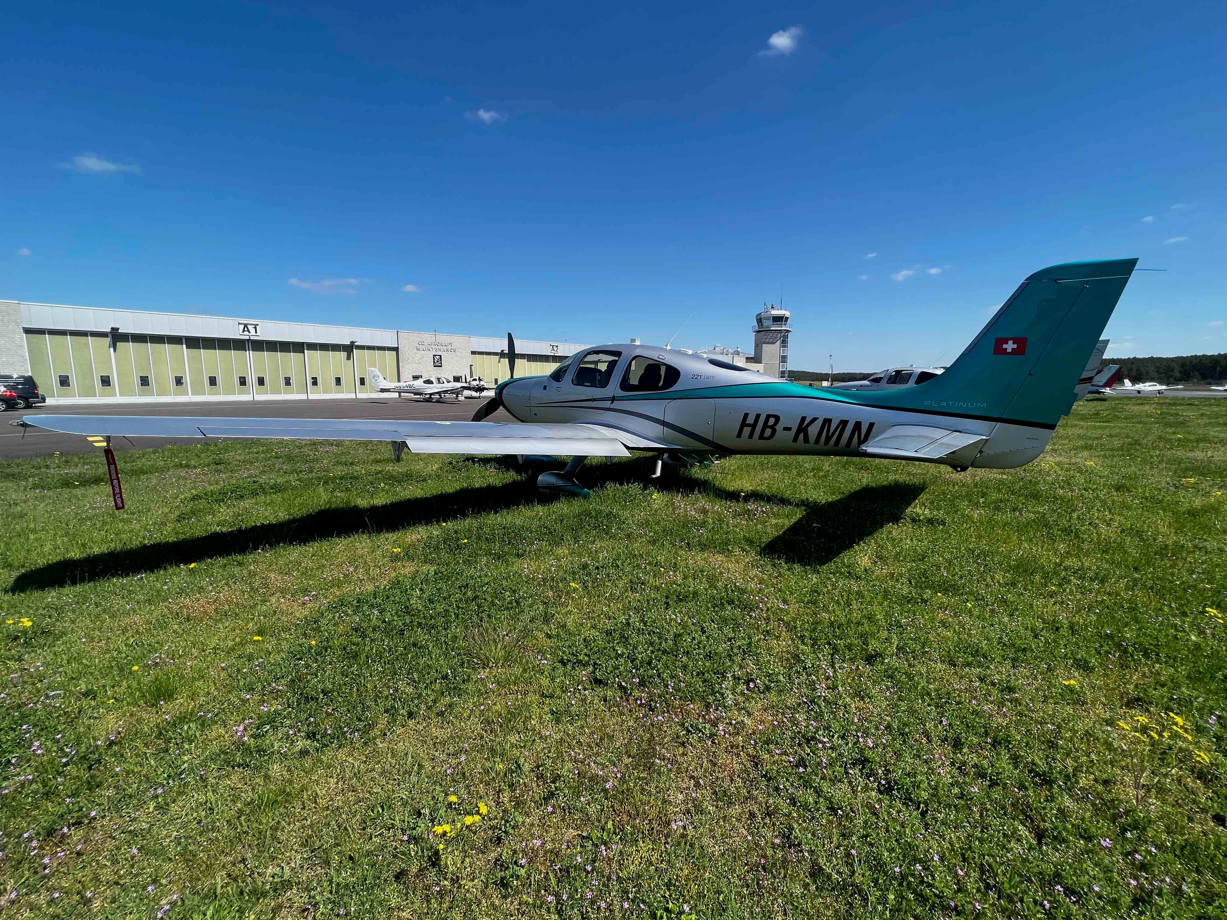 2015 Cirrus Design SR22T G5 GTS, photo 4