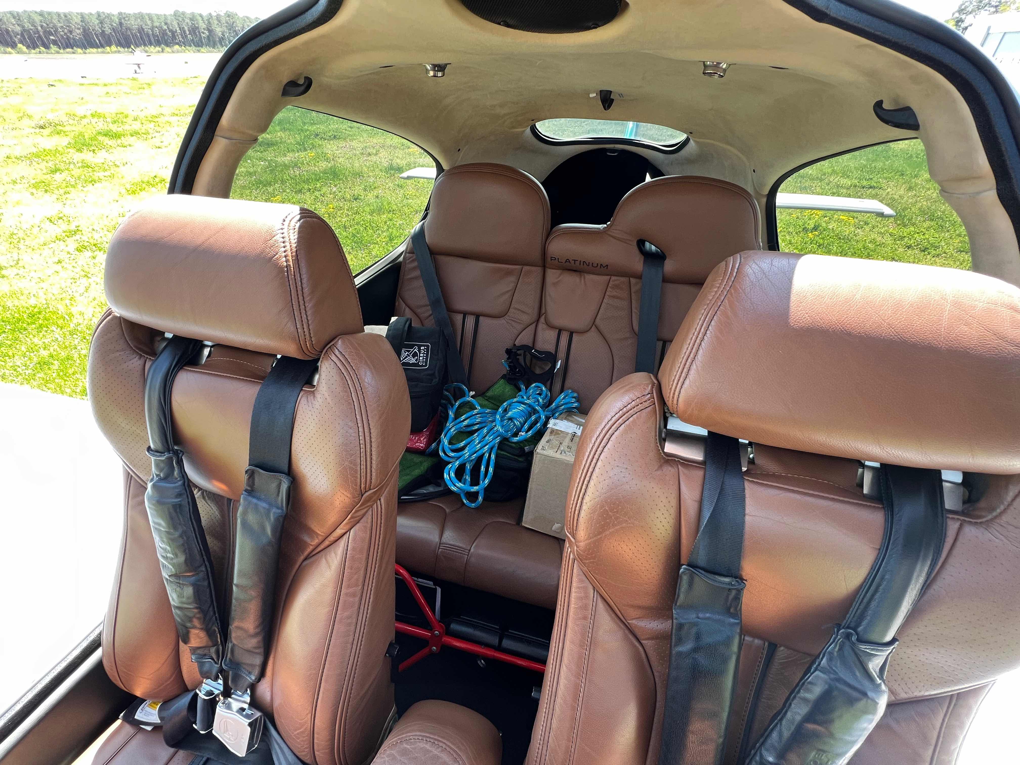 2015 Cirrus Design SR22T G5 GTS, photo 9