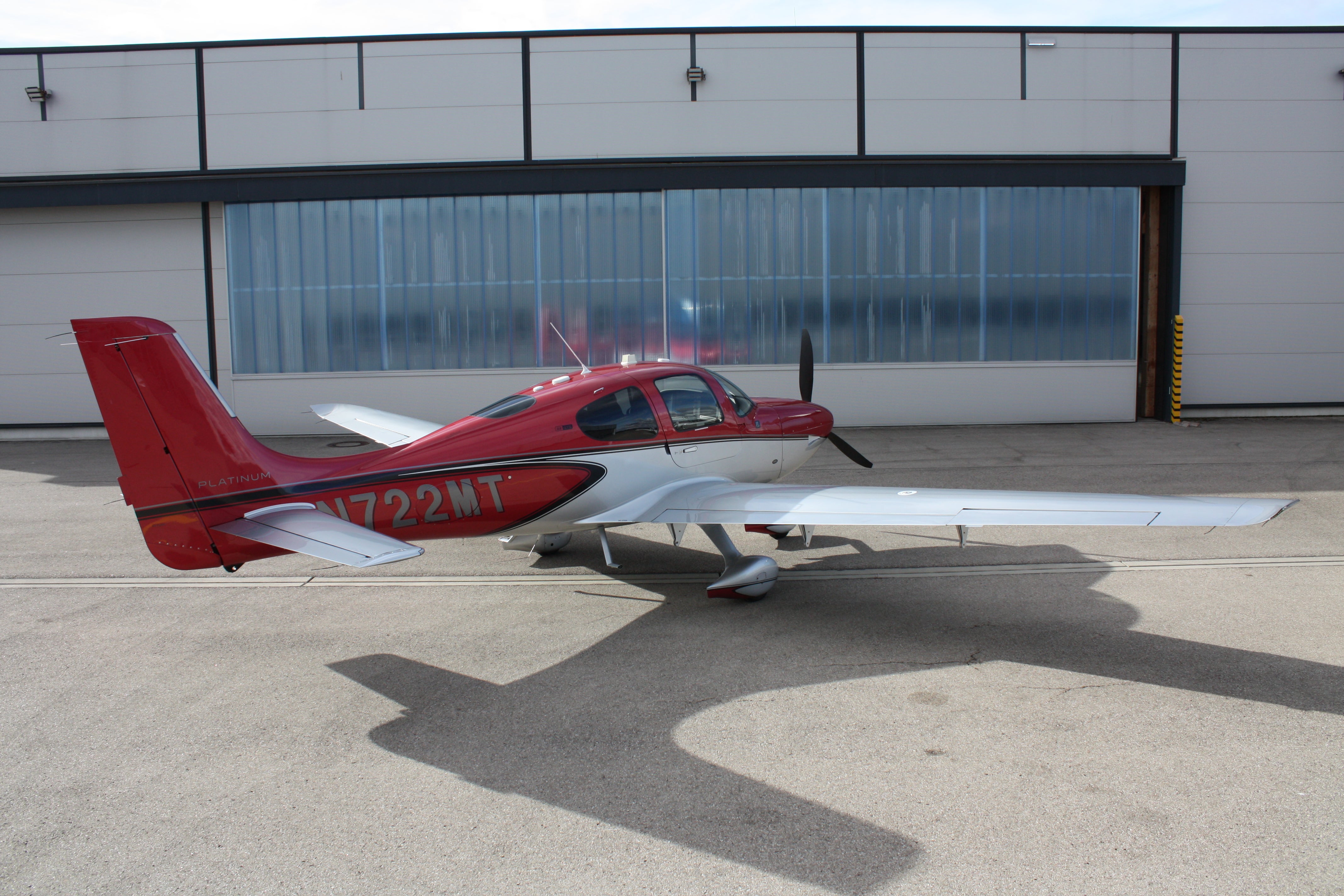 2023 Cirrus SR22 GTS G6, photo 4