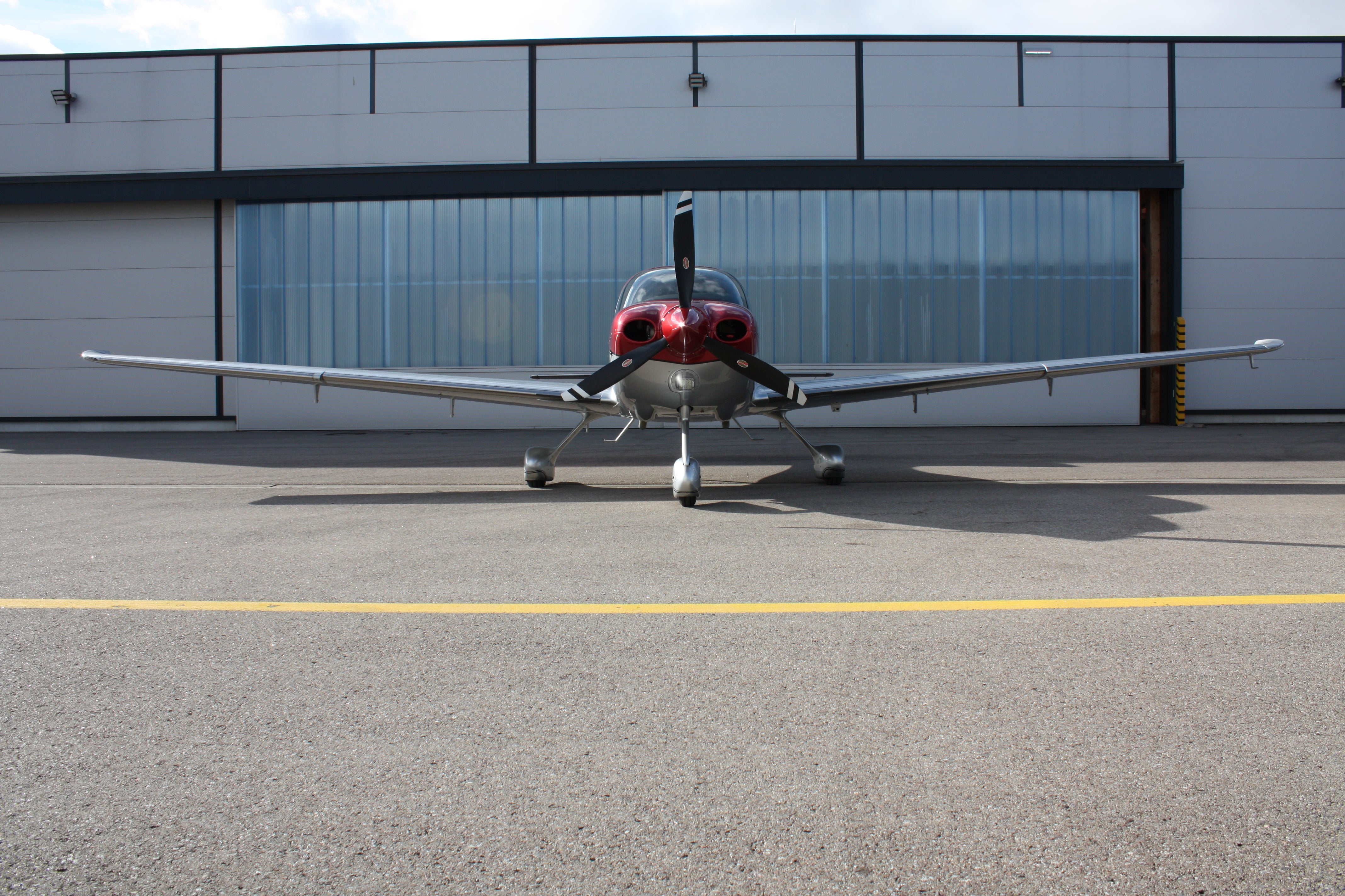 2023 Cirrus SR22 GTS G6, photo 3