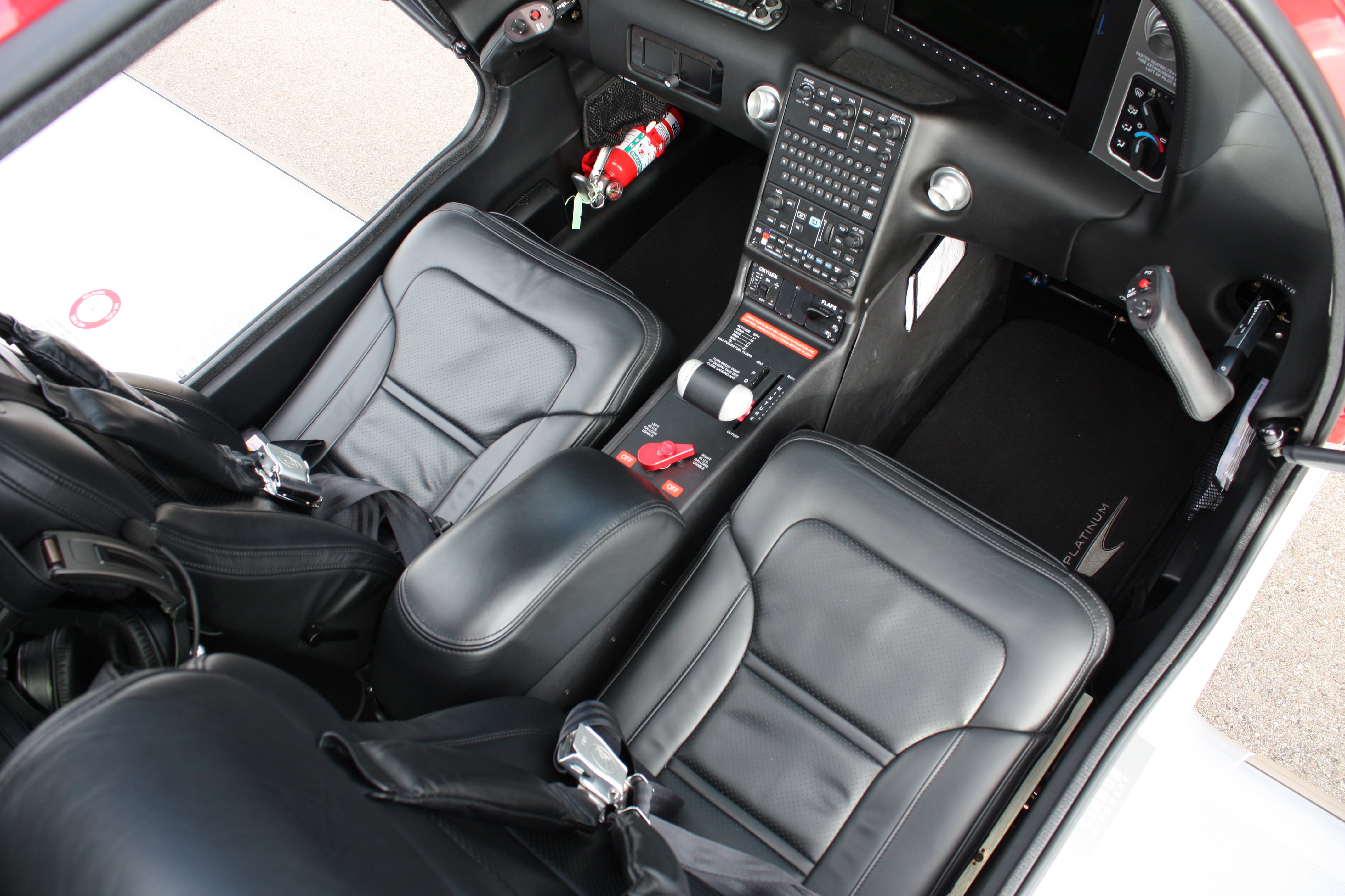 2023 Cirrus SR22 GTS G6, photo 12