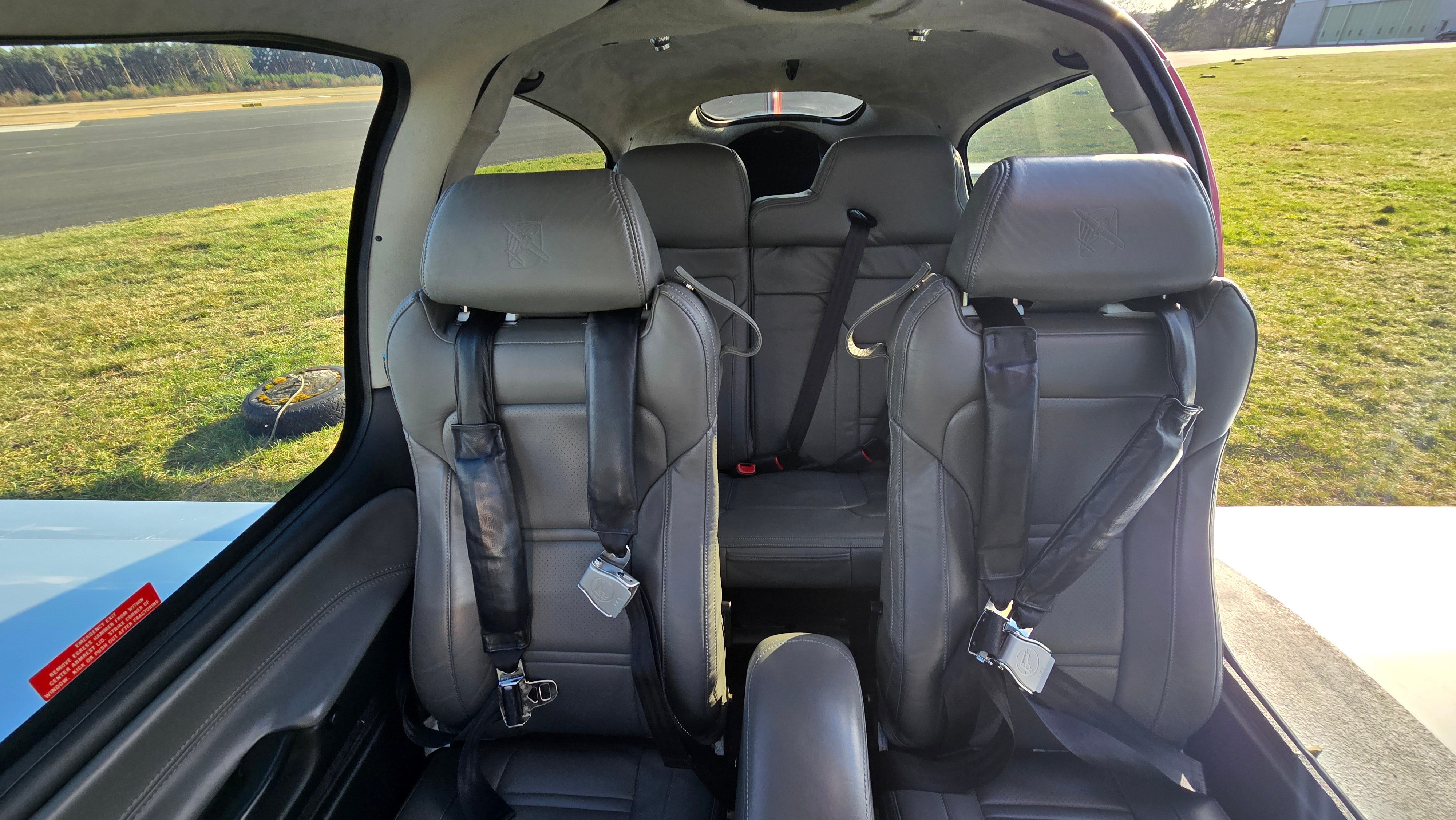 2021 Cirrus SR22 G6 GTS, photo 8