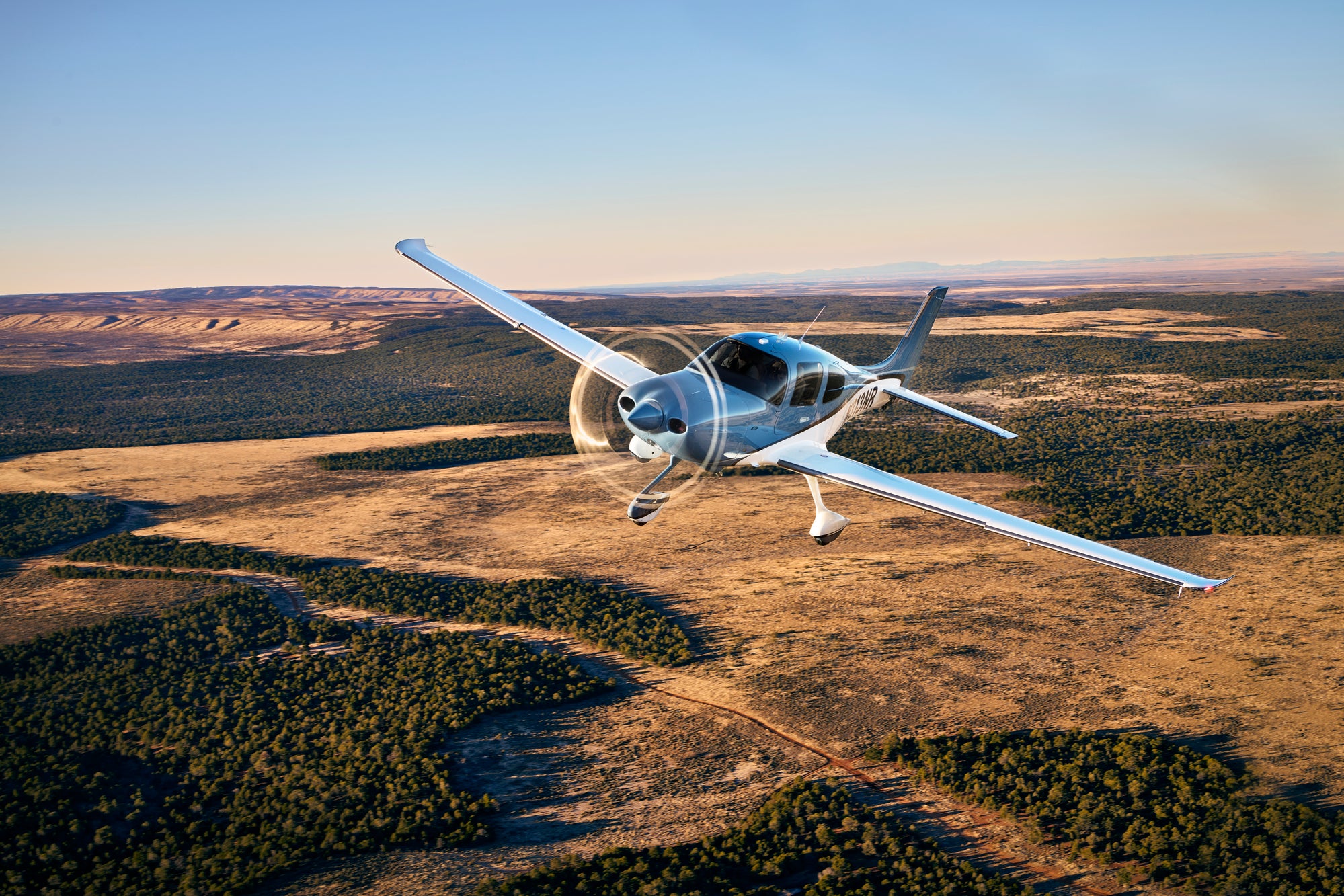 Cirrus SR G7+ in flight