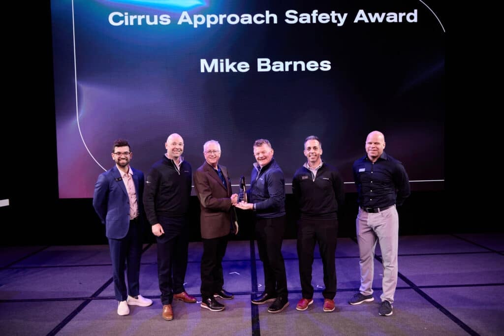 Cirrus approach safety award Mike Barnes CX 2024 Award