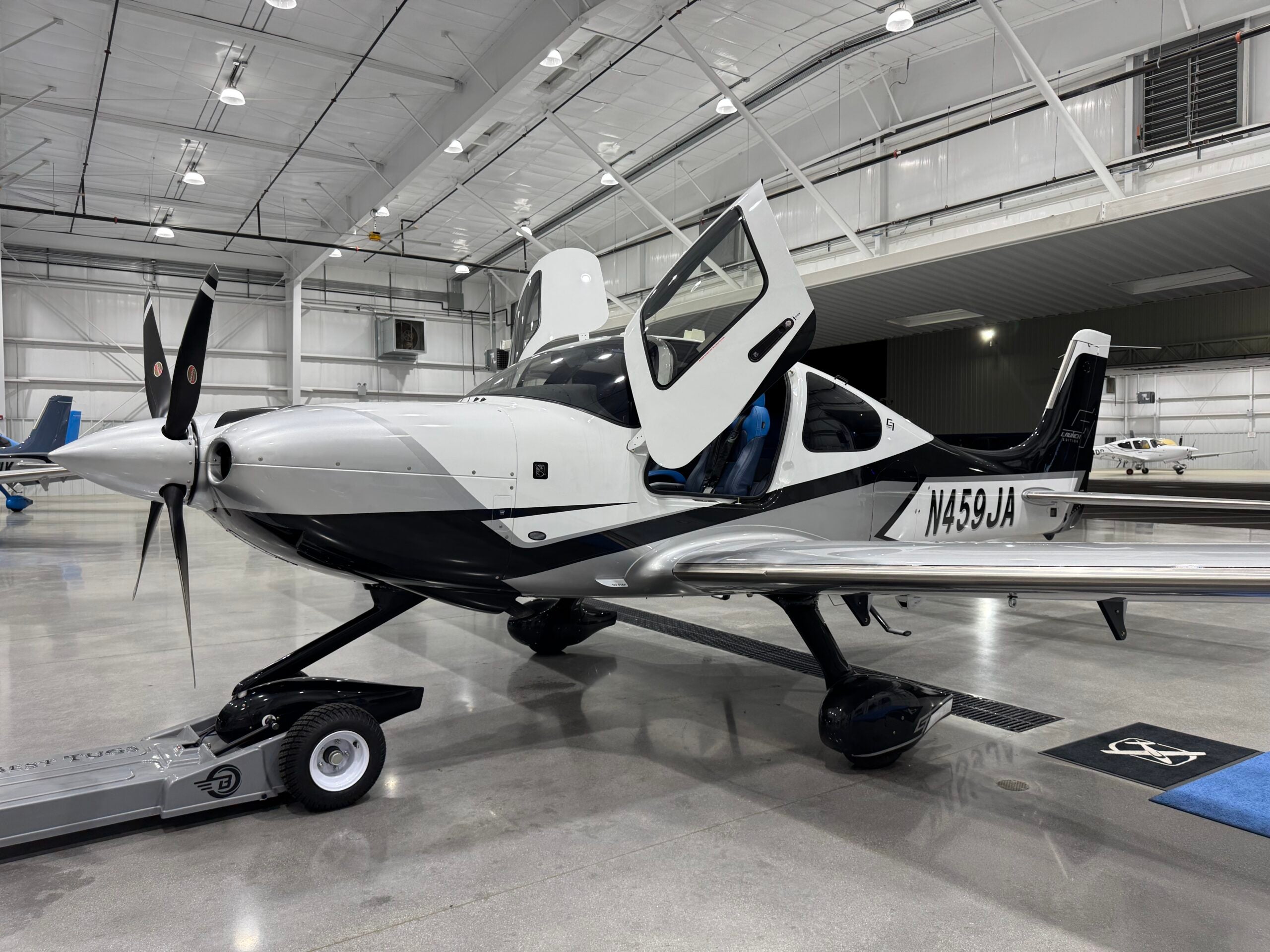 Cessna117出品 2個口PFC-1000 + Cirrus II Cirrus Aircraft Pre-Owned Network