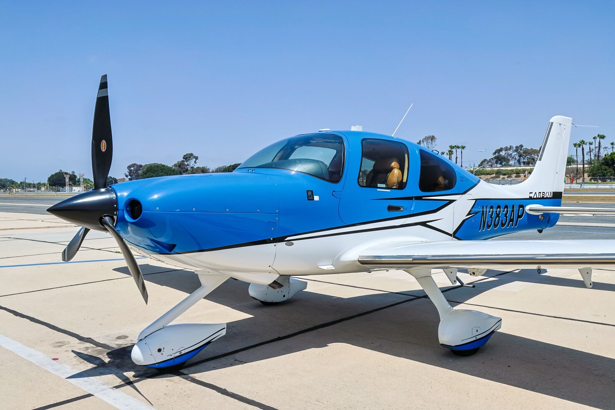 Cessna117出品 2個口PFC-1000 + Cirrus II Cessna117出品 2個口PFC-1000 + Cirrus II Cessna 172 SkyHawk