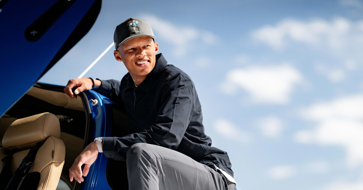 Beyond the Game: Josh Dobbs and the Pursuit of Flight 