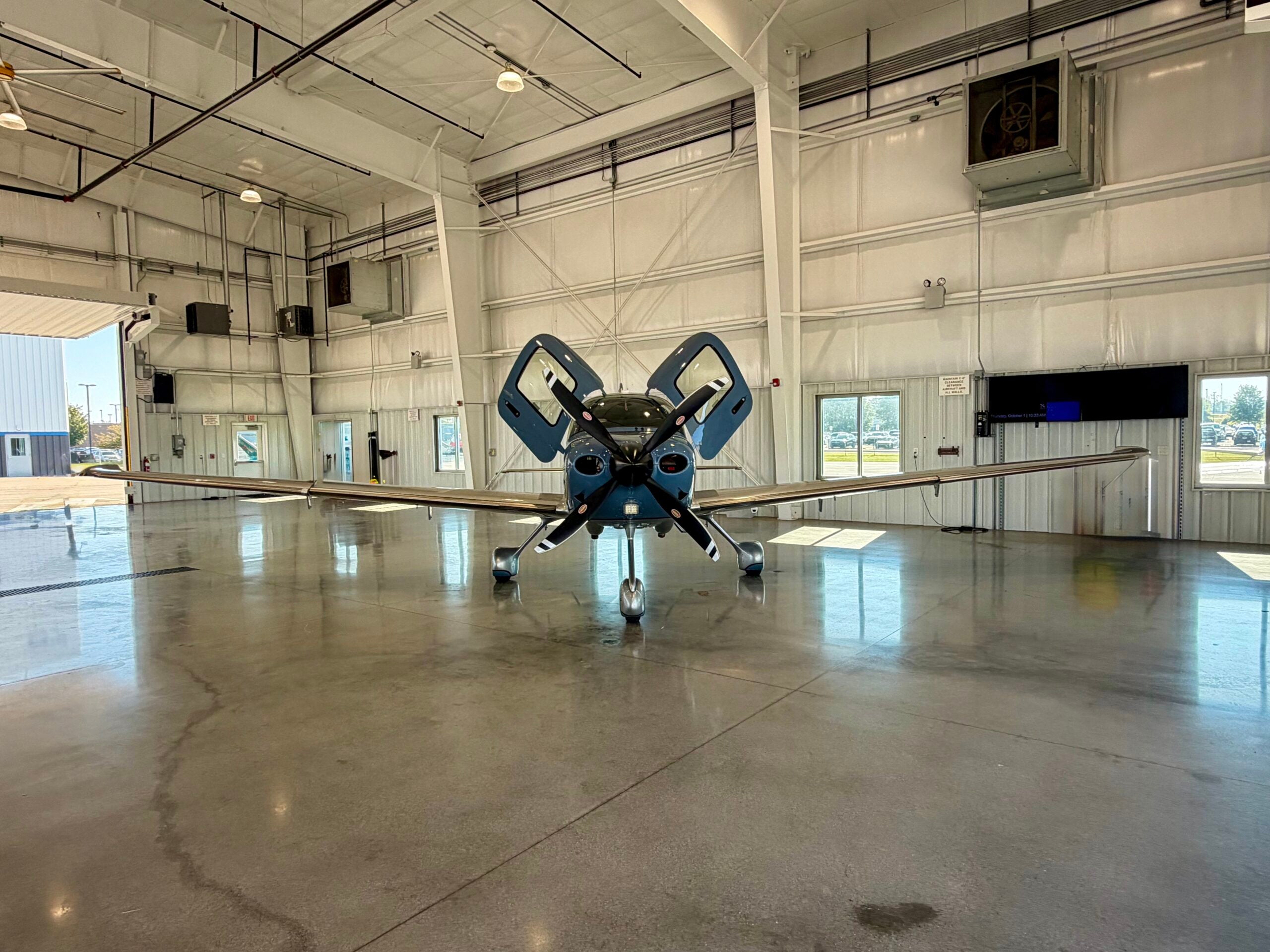 2023 Cirrus SR22T G6 GTS (N81AE), photo 20