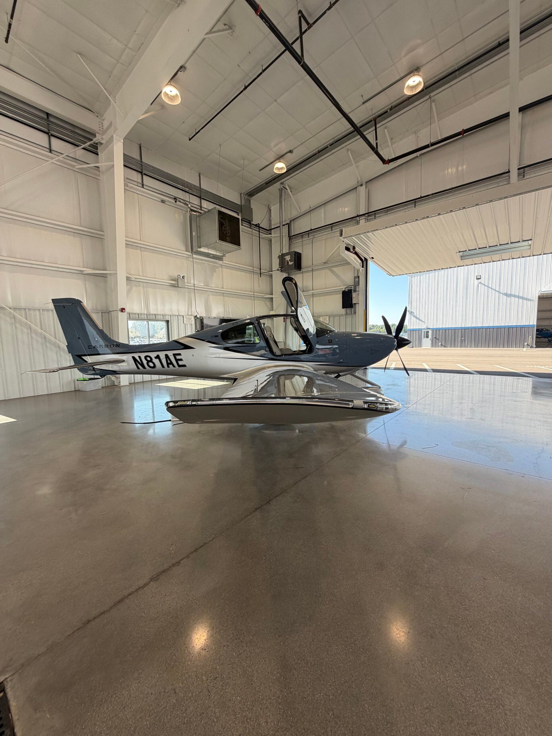 2023 Cirrus SR22T G6 GTS (N81AE), photo 11