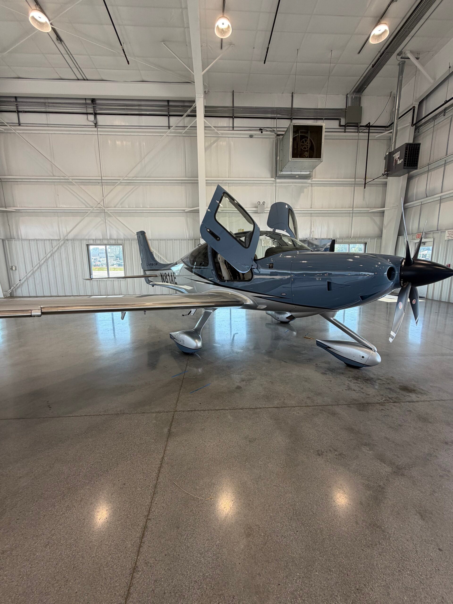 2023 Cirrus SR22T G6 GTS (N81AE), photo 9