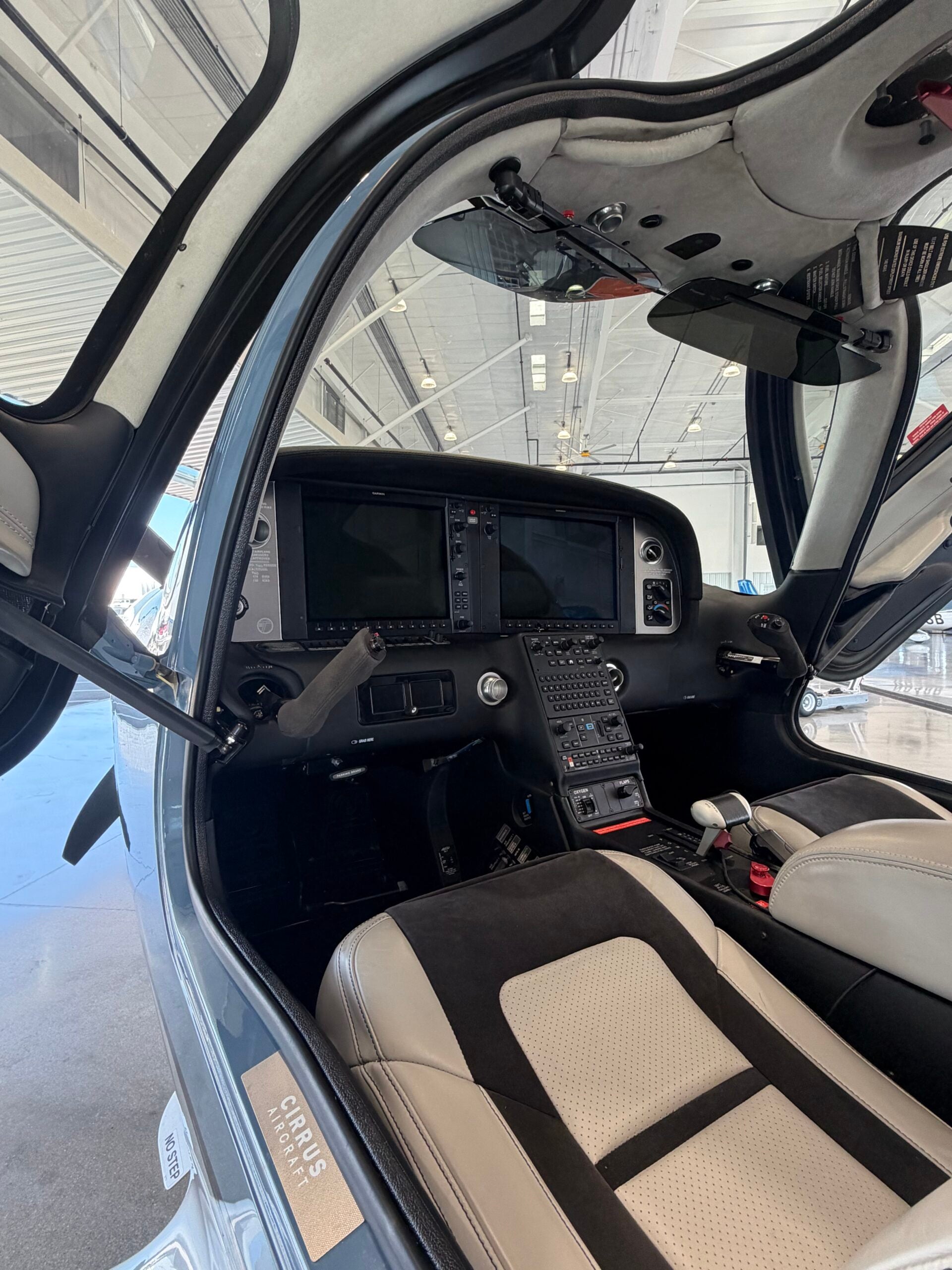2023 Cirrus SR22T G6 GTS (N81AE), photo 7