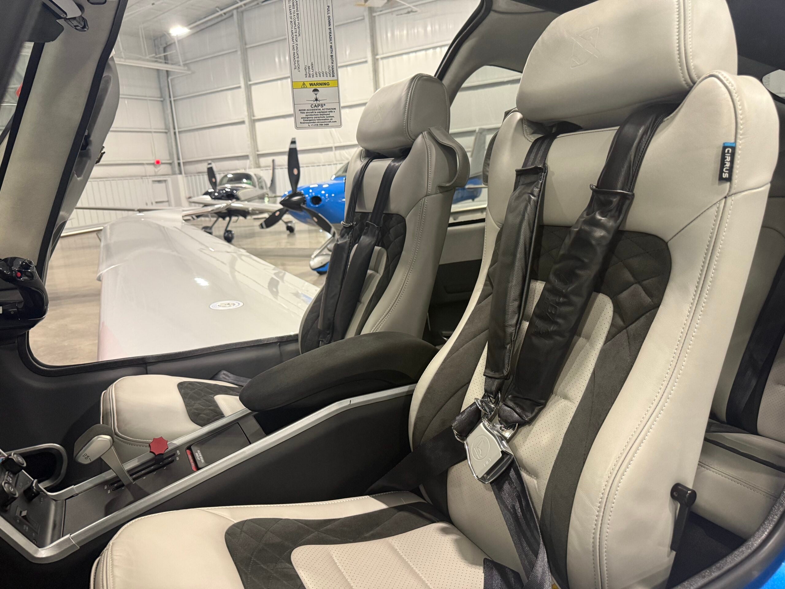 2025 Cirrus SR20 G7+ Premium, photo 8