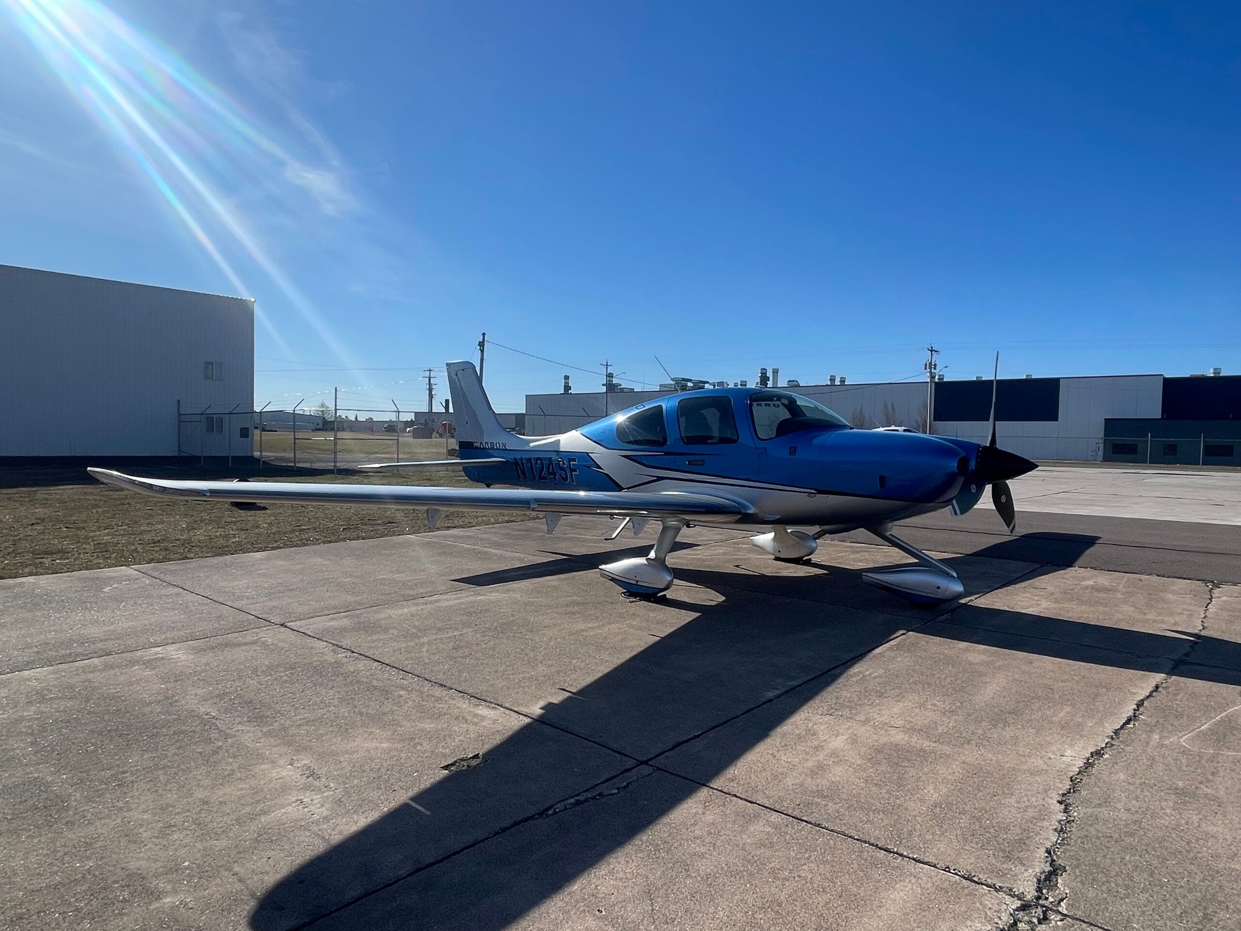 2018 Cirrus SR22 G6 GTS, photo 3