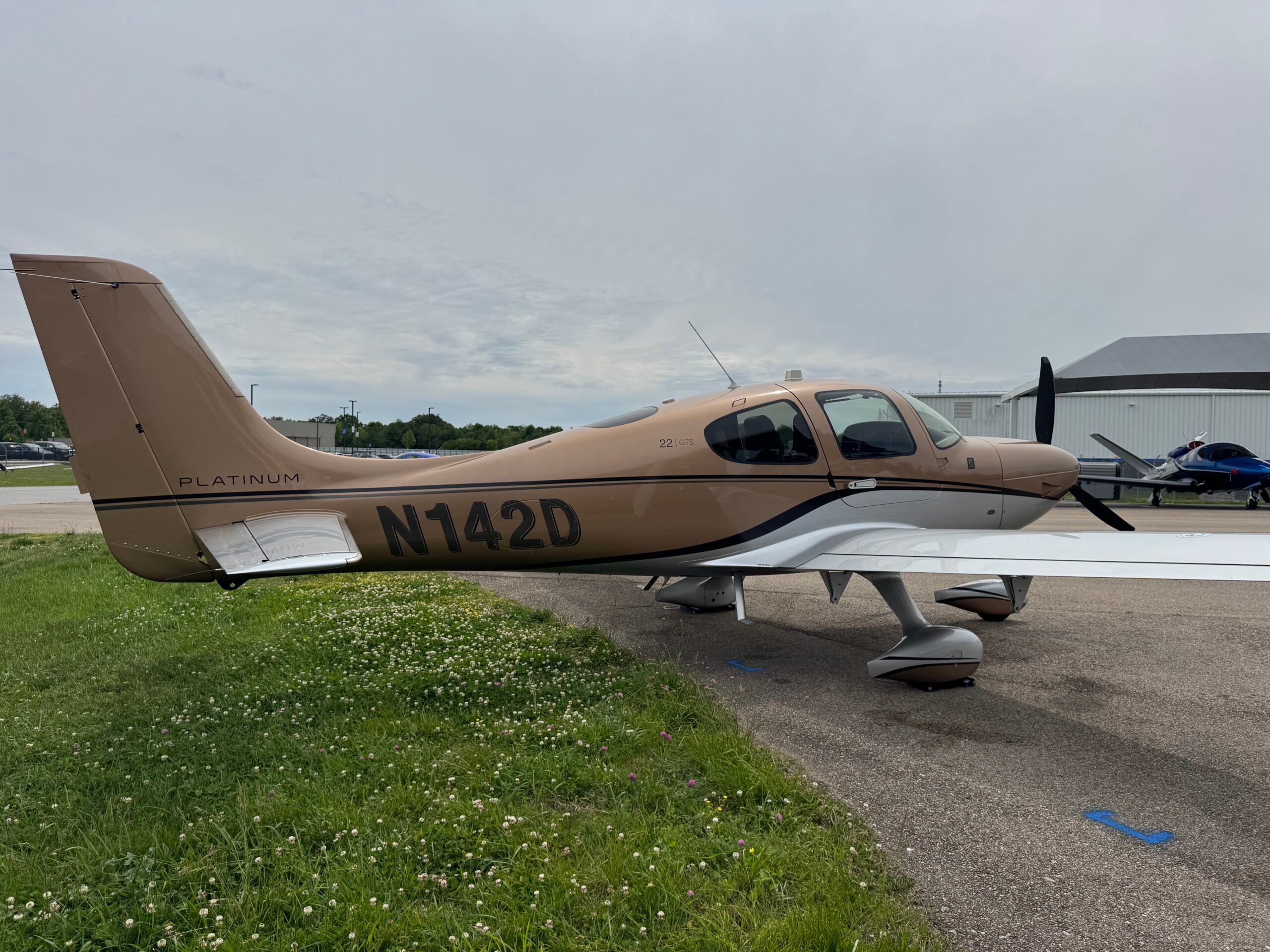 2017 Cirrus SR22 G6 GTS, photo 13