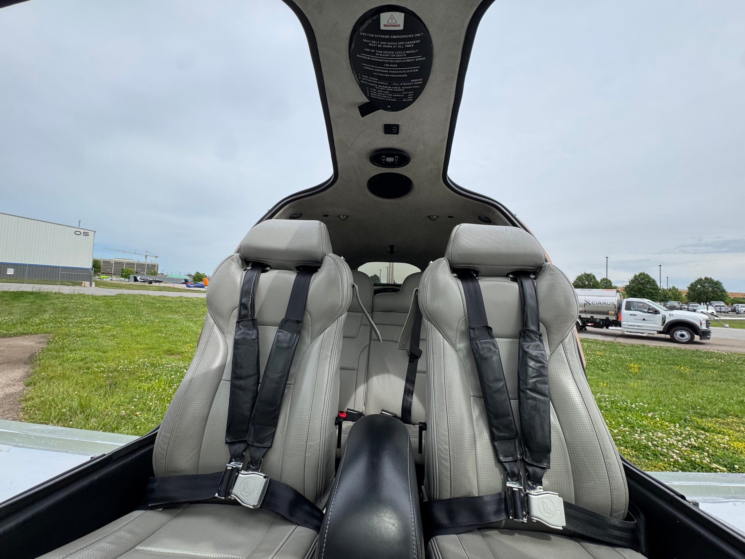 2017 Cirrus SR22 G6 GTS, photo 6