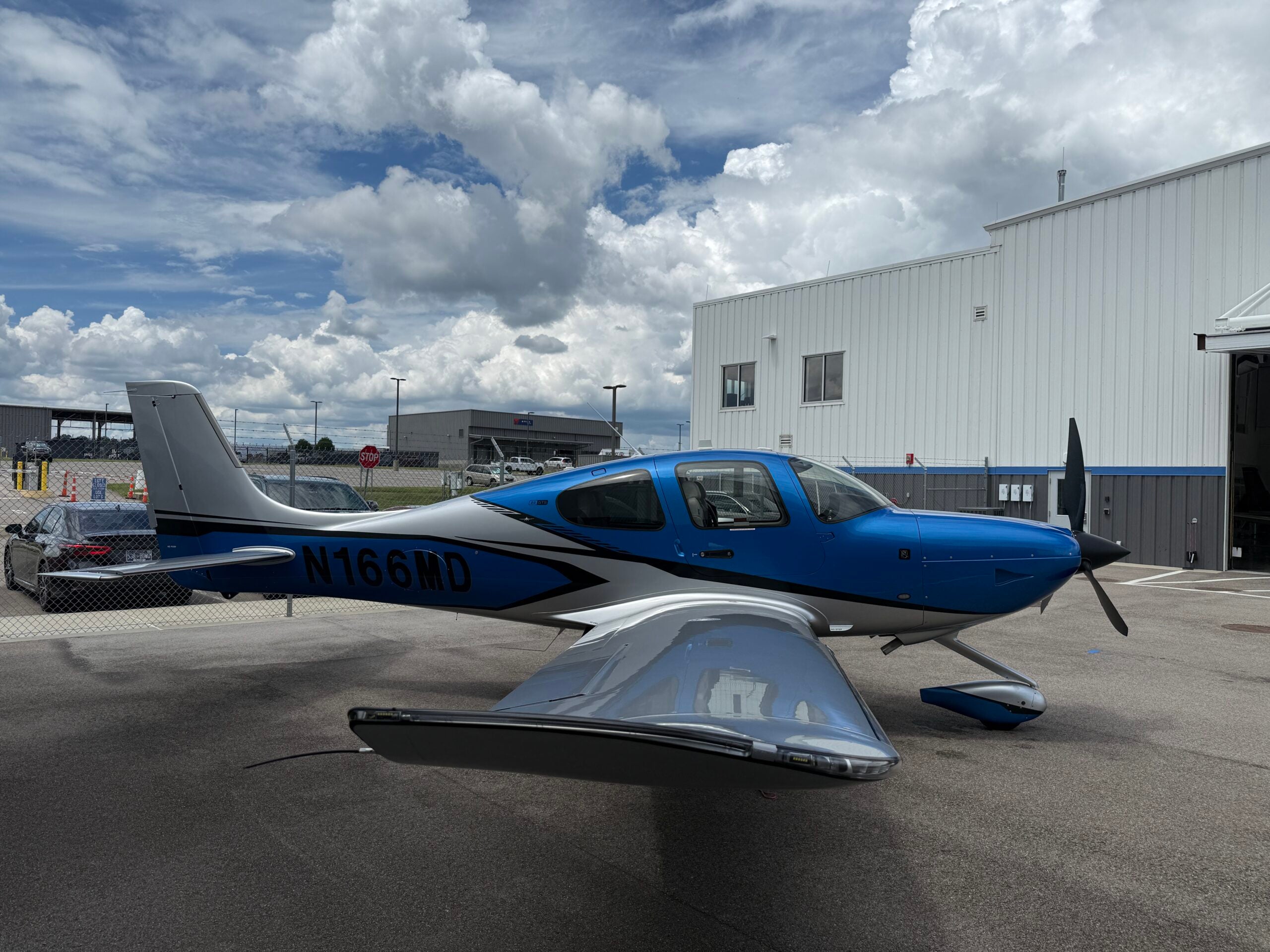 2024 Cirrus SR22 G7 GTS (N166MD), photo 7